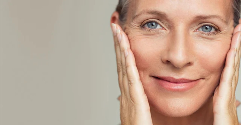 Retinol jest polecany do pielęgnacji skóry z objawami starzenia